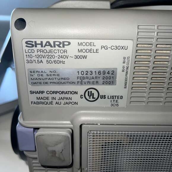 SHARP NOTEVISION TABLETOP PROJECTOR PG-C30XU  (R) - Picture 7 of 9
